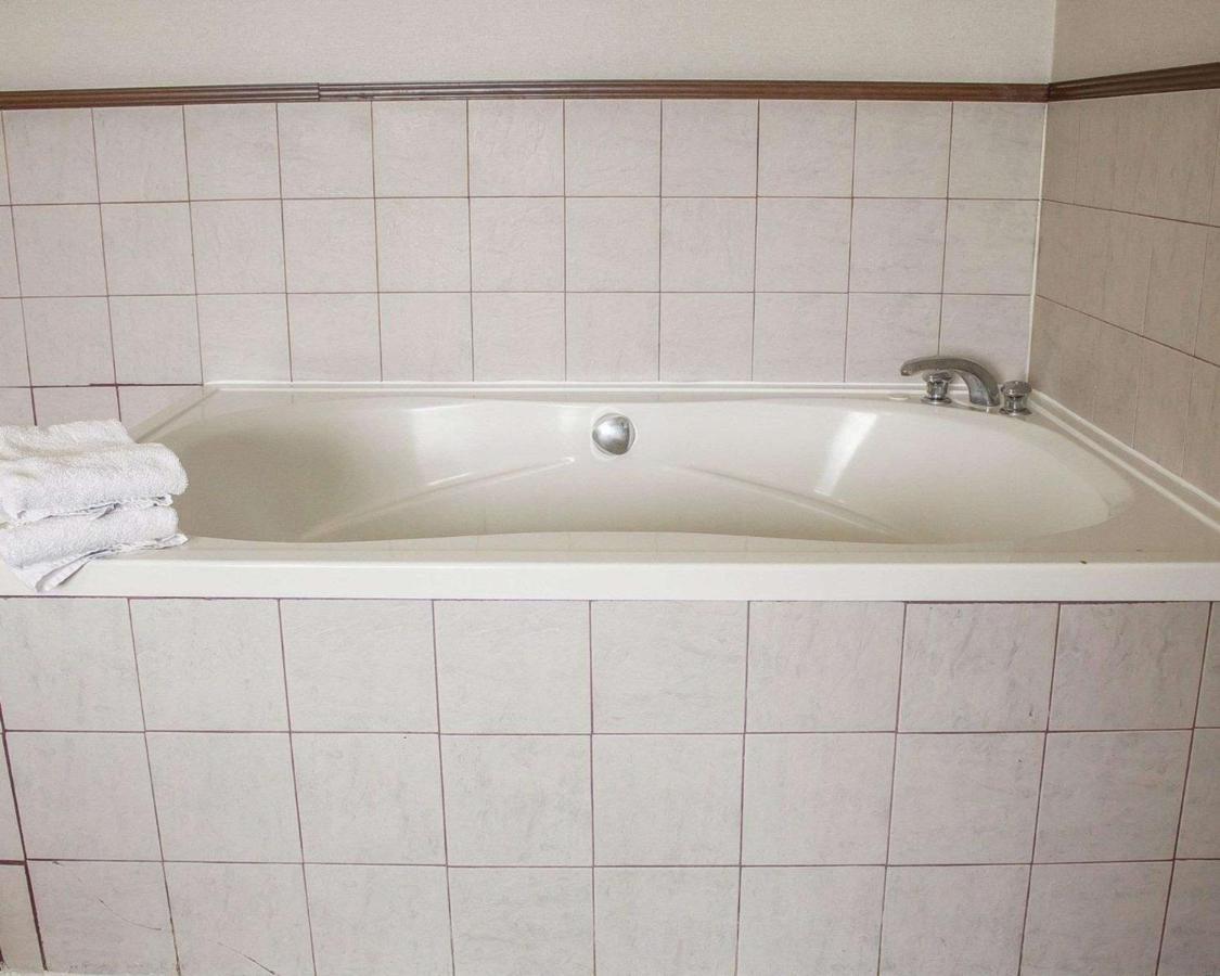 Norwood Inn & Suites كولومبوس المظهر الخارجي الصورة